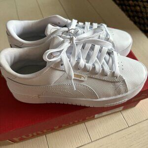 Womens Puma sneakers NIB 6.5